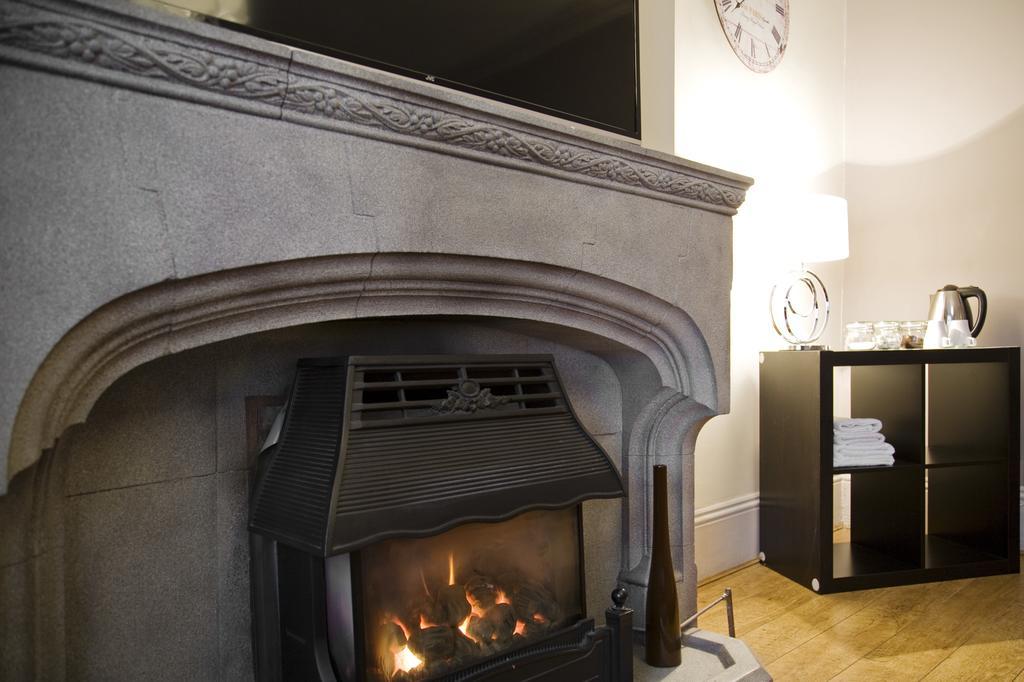 Oaklands Apartment Вулвергемптон Екстериор снимка