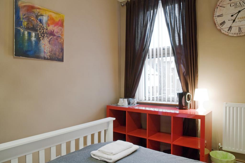 Oaklands Apartment Вулвергемптон Екстериор снимка