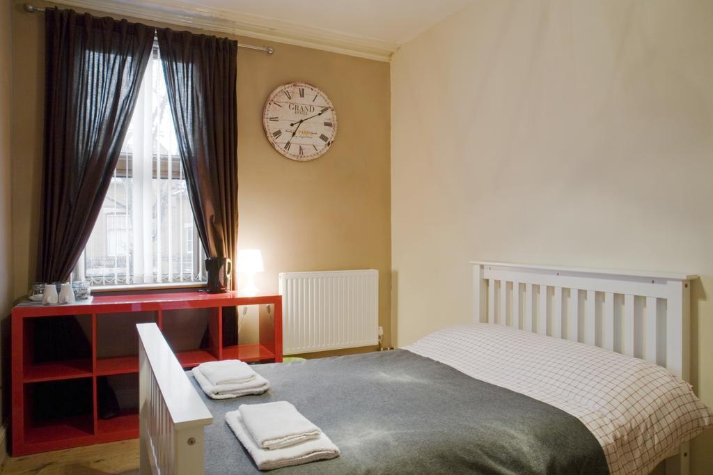 Oaklands Apartment Вулвергемптон Екстериор снимка