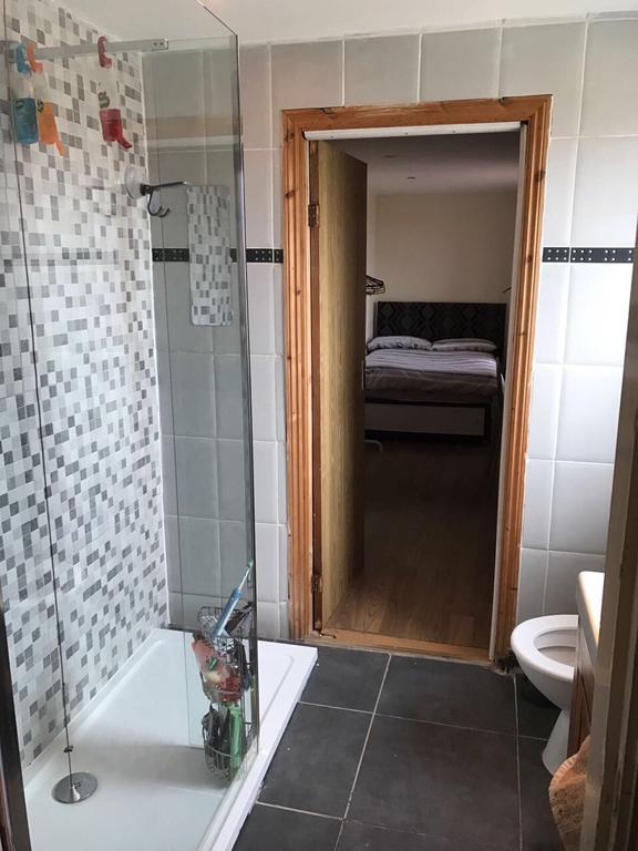 Oaklands Apartment Вулвергемптон Екстериор снимка