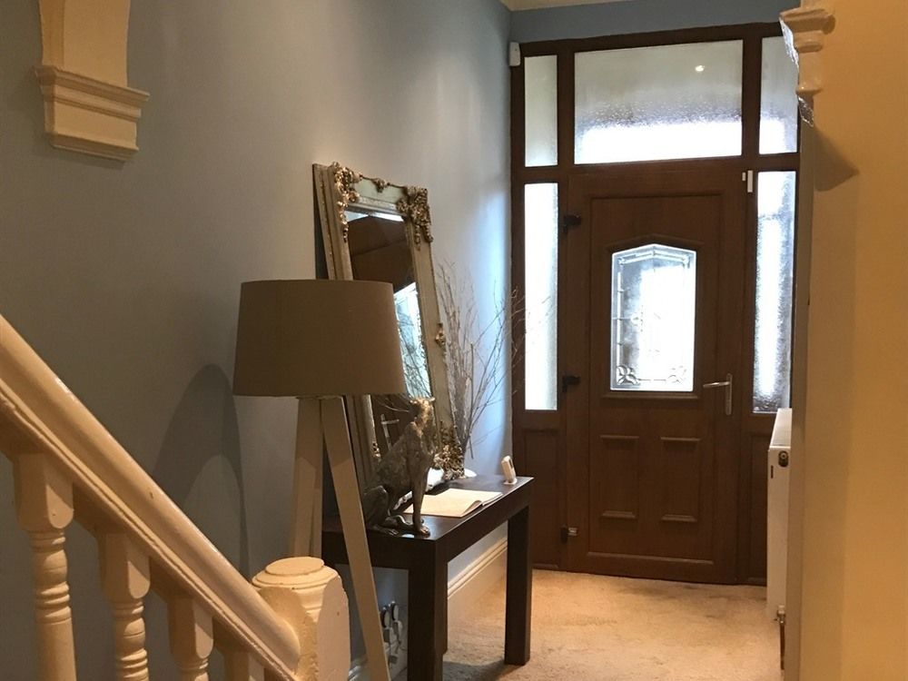 Oaklands Apartment Вулвергемптон Екстериор снимка