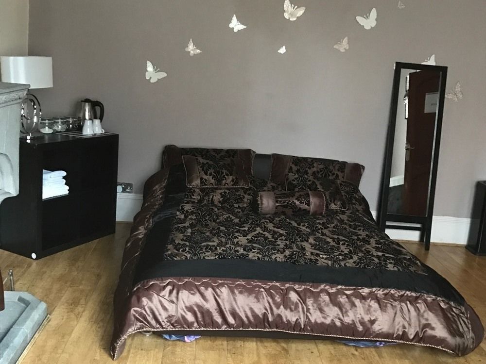 Oaklands Apartment Вулвергемптон Екстериор снимка