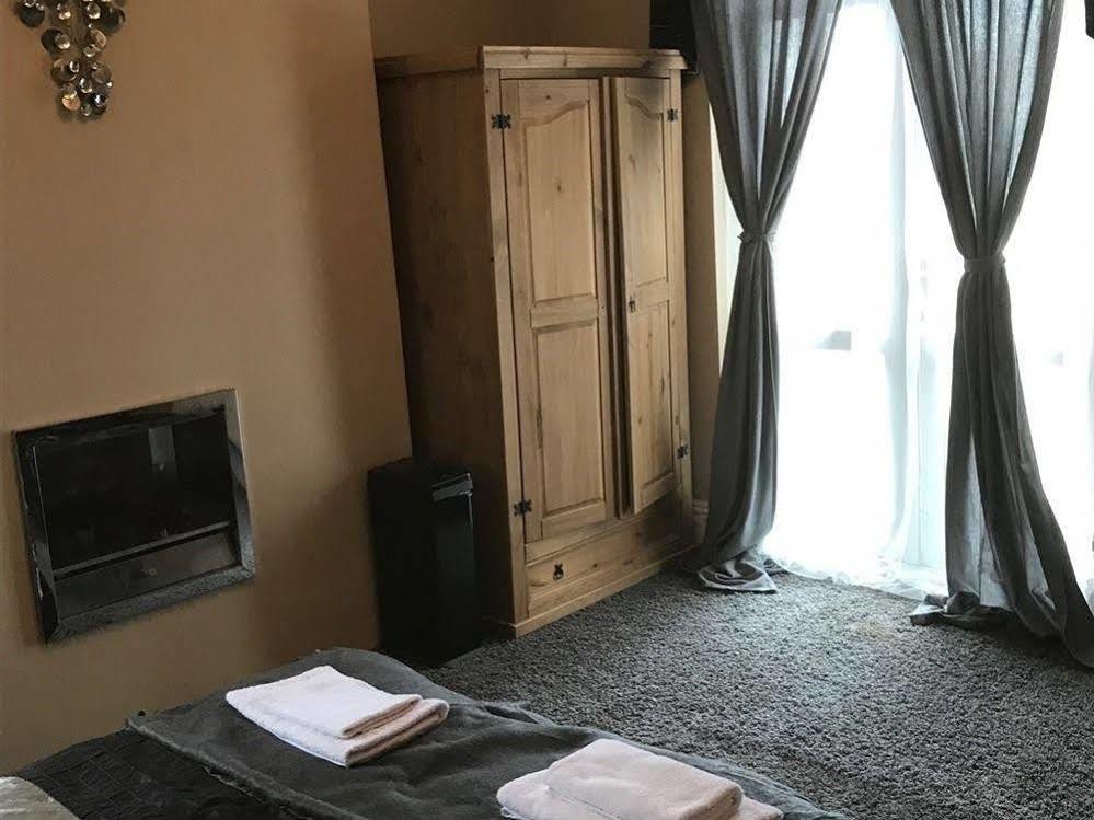 Oaklands Apartment Вулвергемптон Екстериор снимка